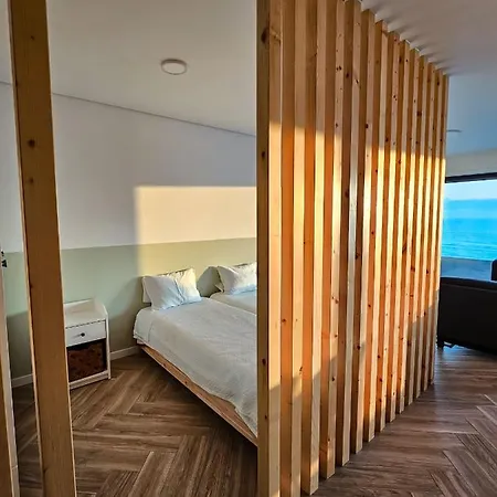 Custodio Sea Apartment *